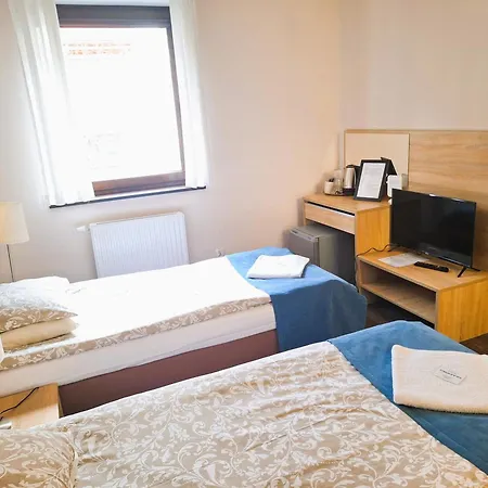 Tomula Bed & Breakfast *