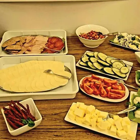 Bed & Breakfast Tomula