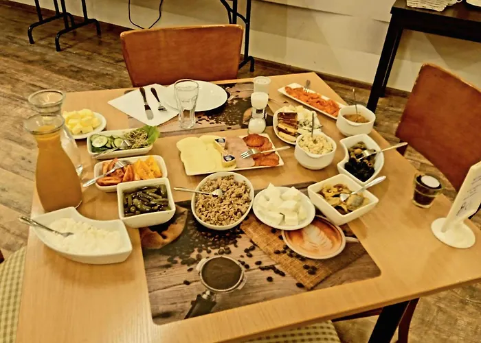 Tomula Bed & Breakfast 4*