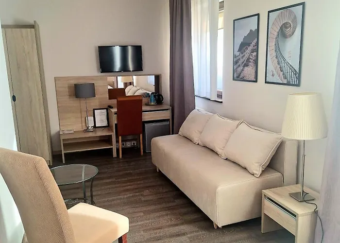 Bed & Breakfast Tomula 4*